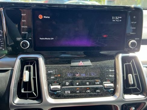 Used 2022 Kia Sorento EX FWD image 4