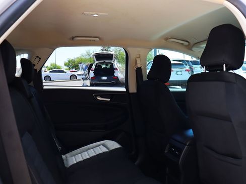 Used 2021 Ford Edge SE FWD image 28