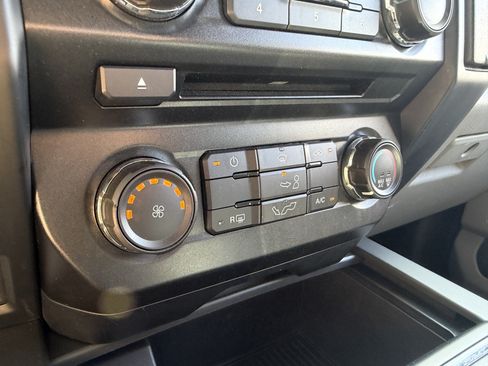 Used 2018 Ford F150 XL w/ Equipment Group 101A Mid AWD/4WD image 38