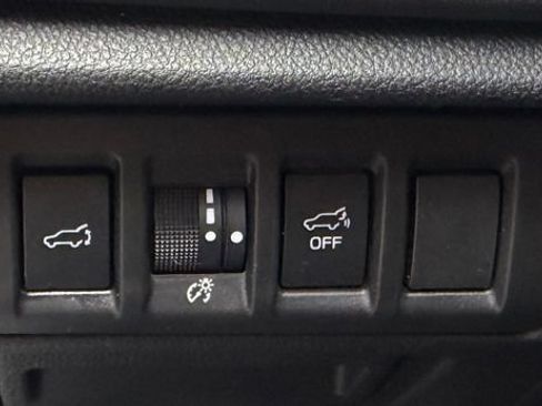 Used 2023 Subaru Outback Touring AWD/4WD image 36