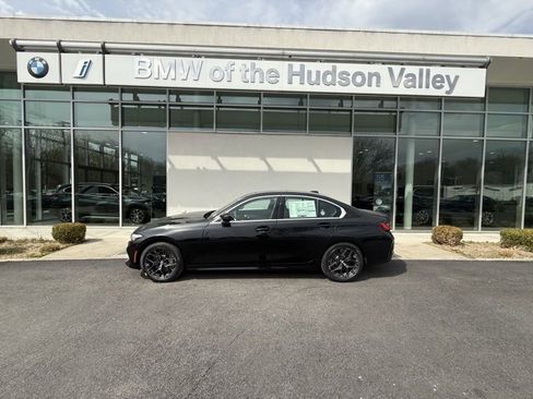 New 2025 BMW 330i xDrive Sedan w/ Convenience Package image 1