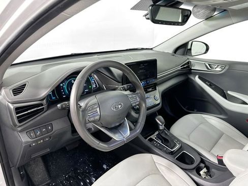 Used 2022 Hyundai Ioniq Limited image 21