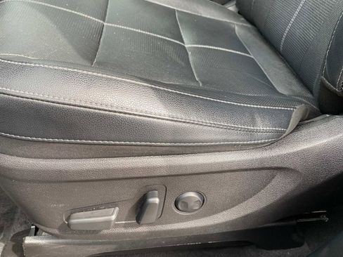 Used 2022 Kia Telluride EX w/ EX Premium Package image 23