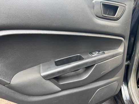 Used 2013 Ford Fiesta SE FWD image 22