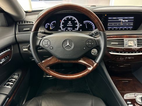 Used 2014 Mercedes-Benz CL 550 4MATIC image 27