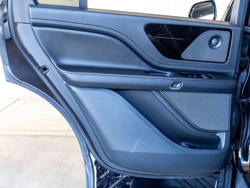 Used 2021 Lincoln Aviator Reserve w/ Equipment Group 201A image 20