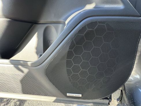 New 2025 Subaru Forester Limited image 25