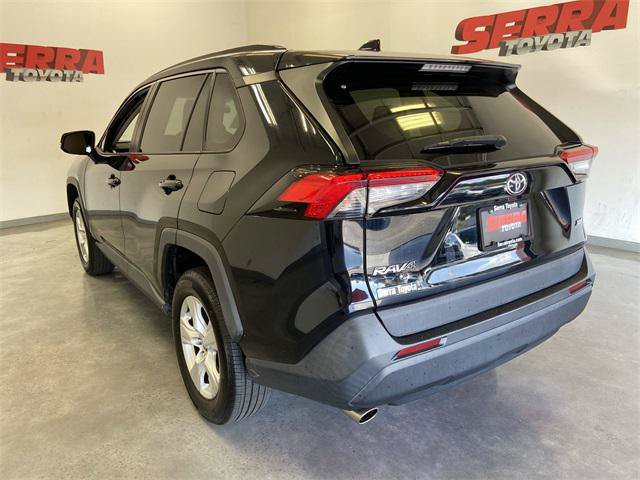 Certified 2021 Toyota RAV4 XLE w/ Convenience Package FWD image 15