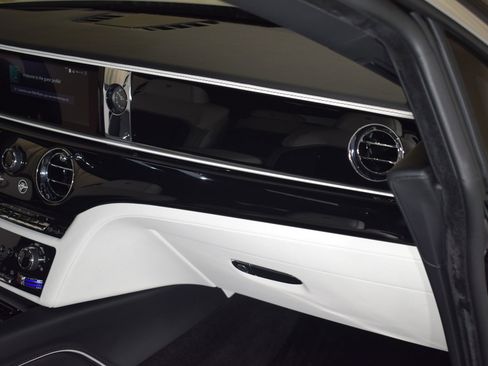 New 2024 Rolls-Royce Spectre w/ Spectre Launch Package image 25