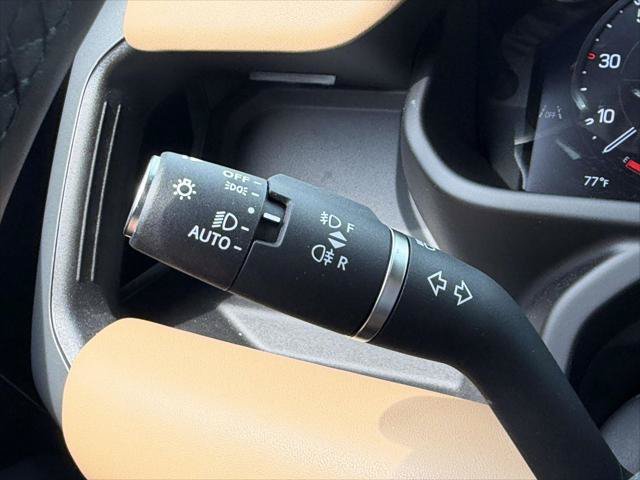 Used 2026 Land Rover Defender 110 X-Dynamic SE AWD/4WD image 26