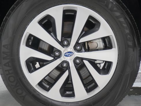 Used 2023 Subaru Outback Premium AWD/4WD image 25