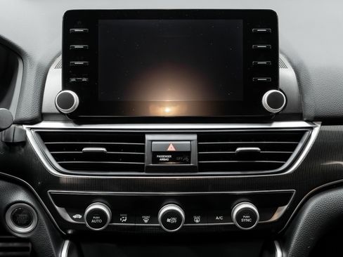 Used 2020 Honda Accord Sport image 29