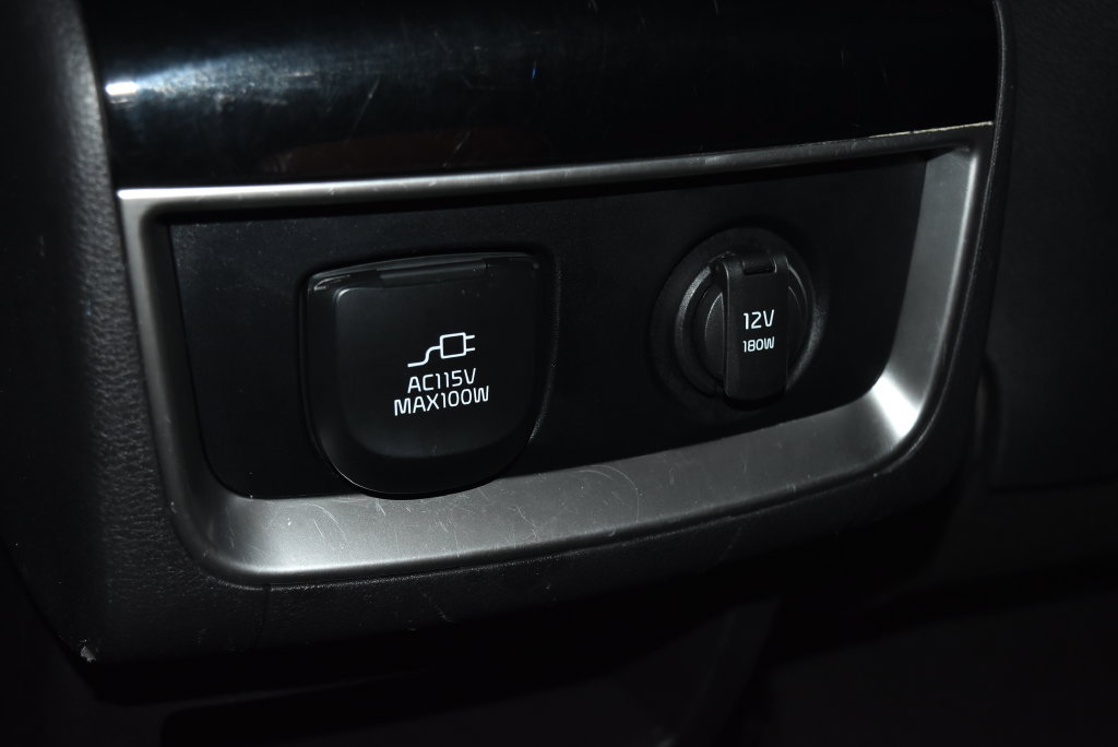 Used 2024 Kia Carnival SX FWD image 21
