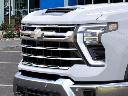 New 2026 Chevrolet Silverado 2500 LTZ w/ LTZ Convenience Package AWD/4WD image 13