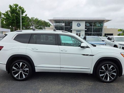 Used 2024 Volkswagen Atlas SEL Premium R-Line AWD/4WD image 7