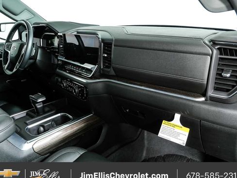 Used 2023 Chevrolet Silverado 1500 RST w/ Redline Edition AWD/4WD image 25
