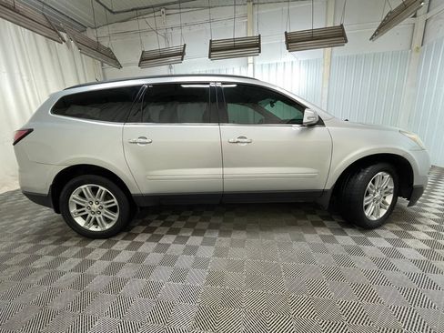 Used 2015 Chevrolet Traverse LT w/ Style and Technology Package FWD image 20