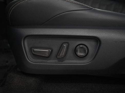 Used 2025 Toyota 4Runner TRD Off-Road Premium image 30