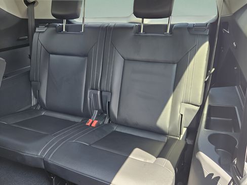 Used 2019 Volkswagen Atlas SE FWD image 9