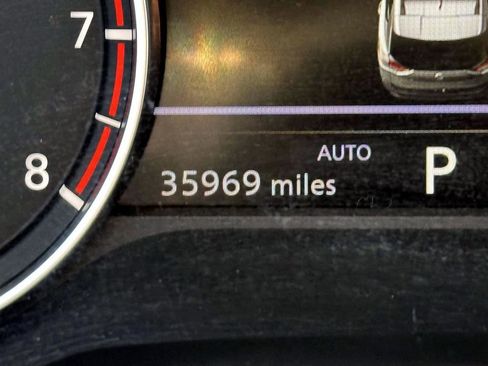 Certified 2023 Nissan Rogue SV image 29