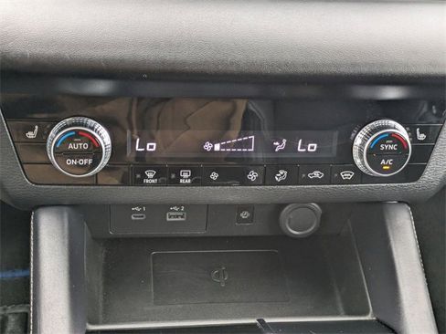 Used 2023 Mitsubishi Outlander SE image 27