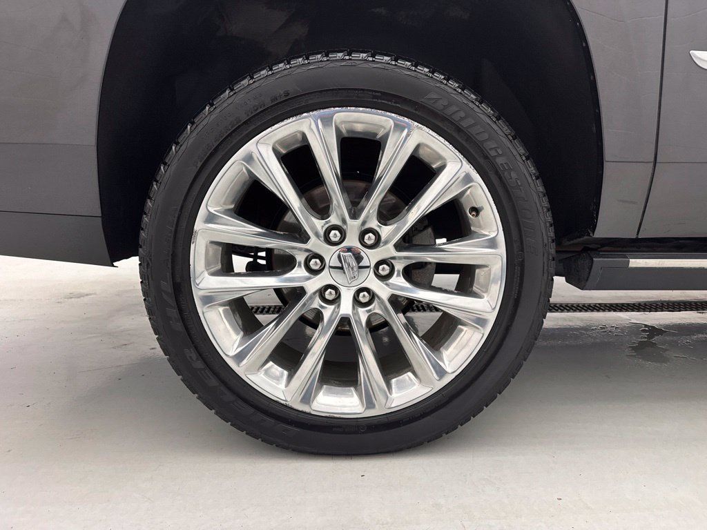 Used 2018 Cadillac Escalade ESV Platinum AWD/4WD image 12