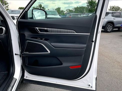 Used 2025 Kia Telluride SX w/ SX Captain's Chair Package AWD/4WD image 31