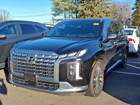 Used 2024 Hyundai Palisade Calligraphy image 5