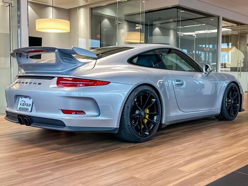 Used 2015 Porsche 911 GT3 image 3