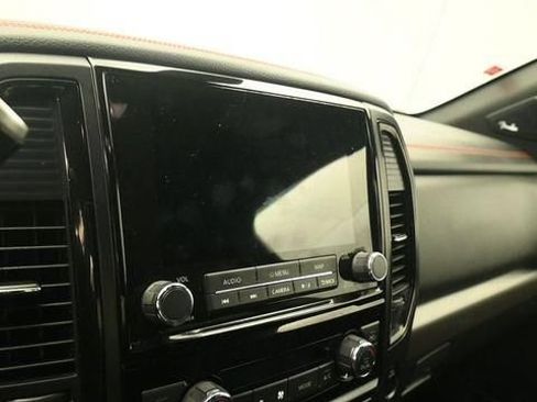 Used 2021 Nissan Titan PRO-4X w/ Pro-4x Convenience Package AWD/4WD image 18