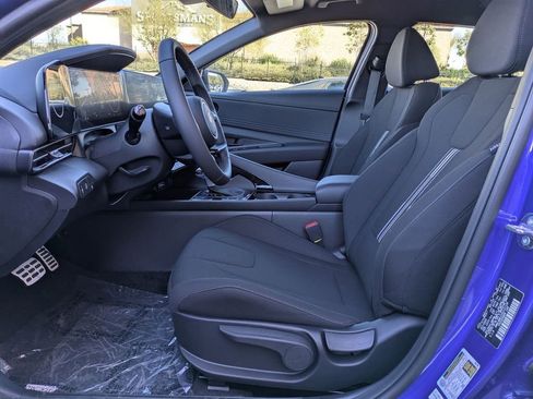 New 2025 Hyundai Elantra SEL image 14