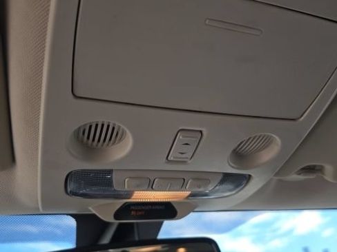 Used 2020 Ford EcoSport Titanium FWD image 25