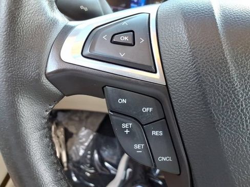 Used 2013 Ford Fusion SE FWD image 22