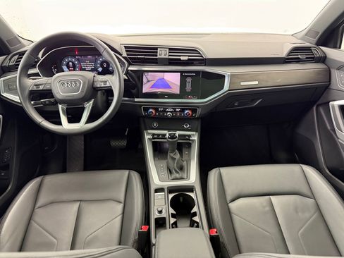Used 2025 Audi Q3 2.0T Premium w/ Convenience Package image 17