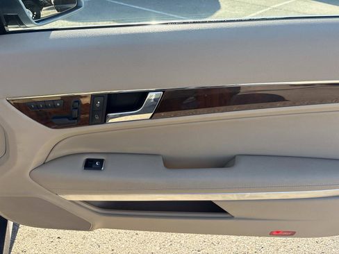 Used 2011 Mercedes-Benz E 350 Cabriolet image 29