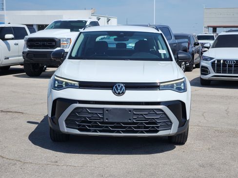 Used 2025 Volkswagen Taos S FWD image 2