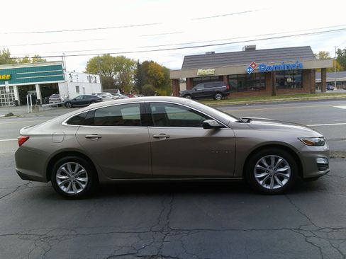 Used 2023 Chevrolet Malibu LT image 11