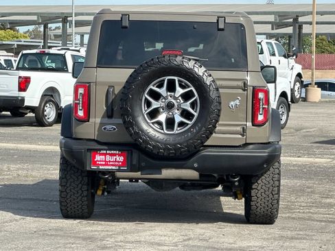 Certified 2025 Ford Bronco Badlands AWD/4WD image 4