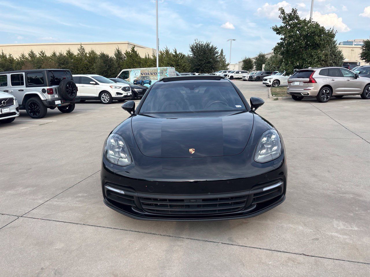 Used 2018 Porsche Panamera 4S AWD/4WD image 2
