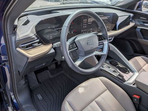 Certified 2025 Audi Q5 Premium w/ Premium Plus AWD/4WD image 9