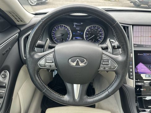 Used 2016 INFINITI Q50 Red Sport 400 AWD/4WD image 17