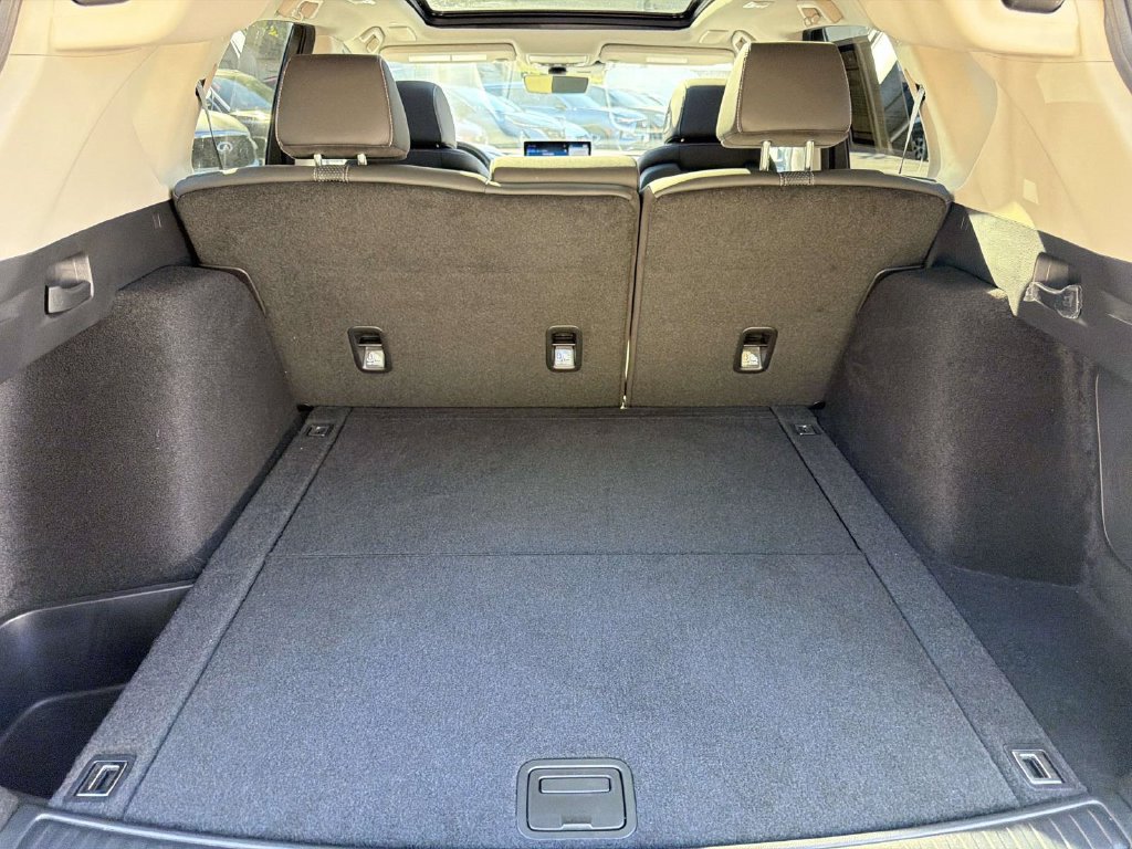 Used 2023 Acura RDX w/ Technology Package FWD image 6