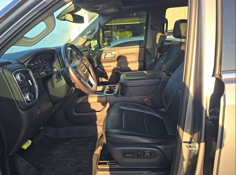 Used 2020 GMC Sierra 1500 SLT w/ SLT Premium Plus Package AWD/4WD image 7