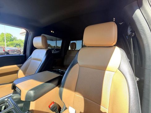 Used 2023 Ford F250 Lariat w/ Chrome Package image 32