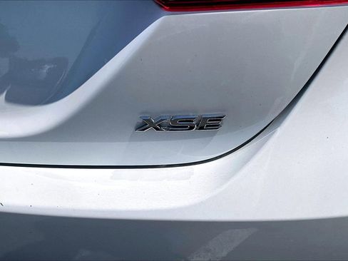 Used 2019 Toyota Camry XSE FWD image 8