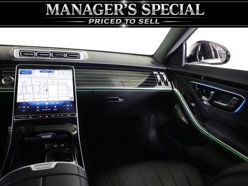 Used 2022 Mercedes-Benz S 500 4MATIC w/ AMG Line Package image 37