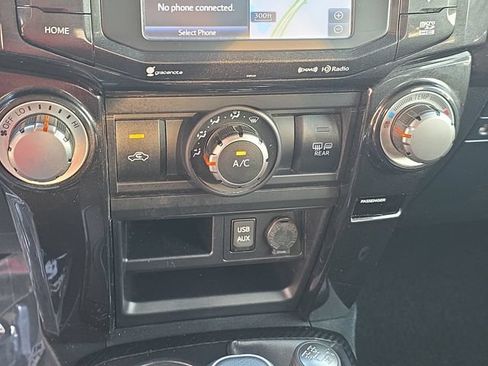 Used 2018 Toyota 4Runner TRD Off-Road AWD/4WD image 24