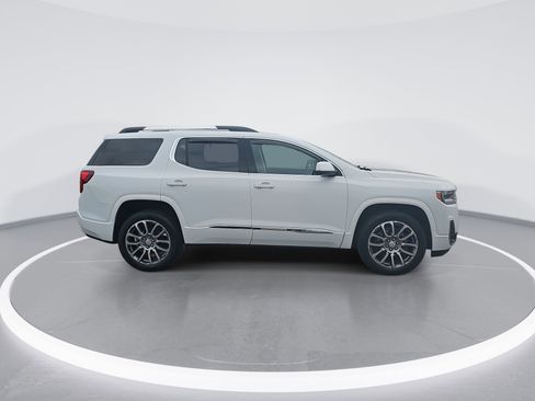 Used 2023 GMC Acadia Denali w/ Denali Ultimate Package image 2