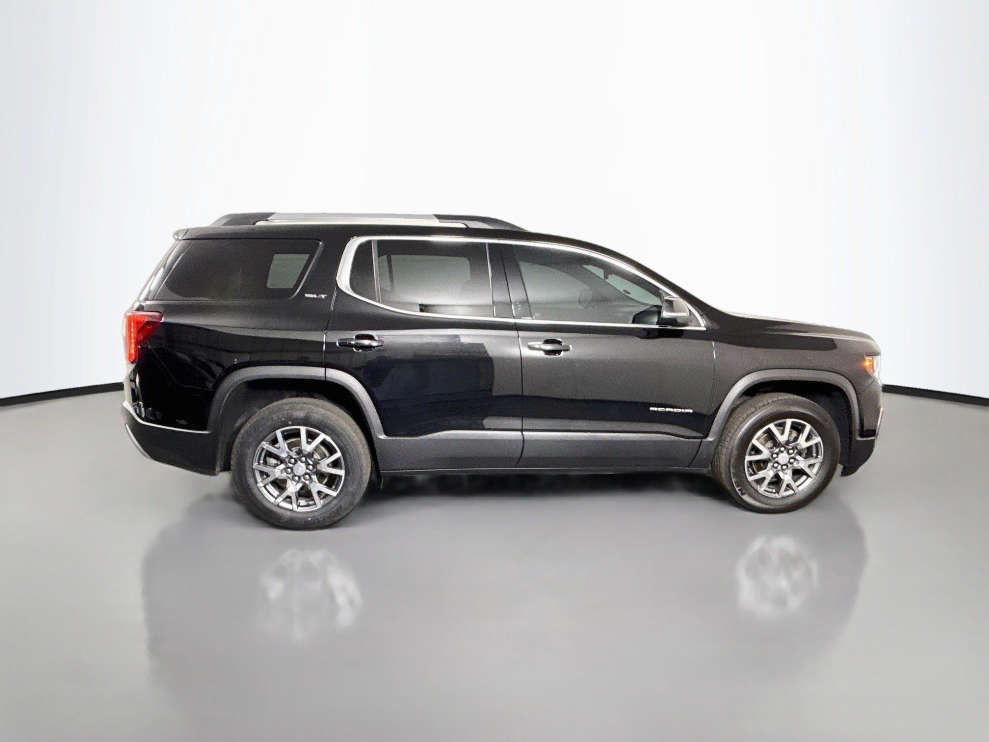Used 2023 GMC Acadia SLT FWD image 11