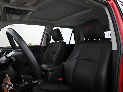 Used 2019 Toyota 4Runner TRD Off-Road Premium image 5